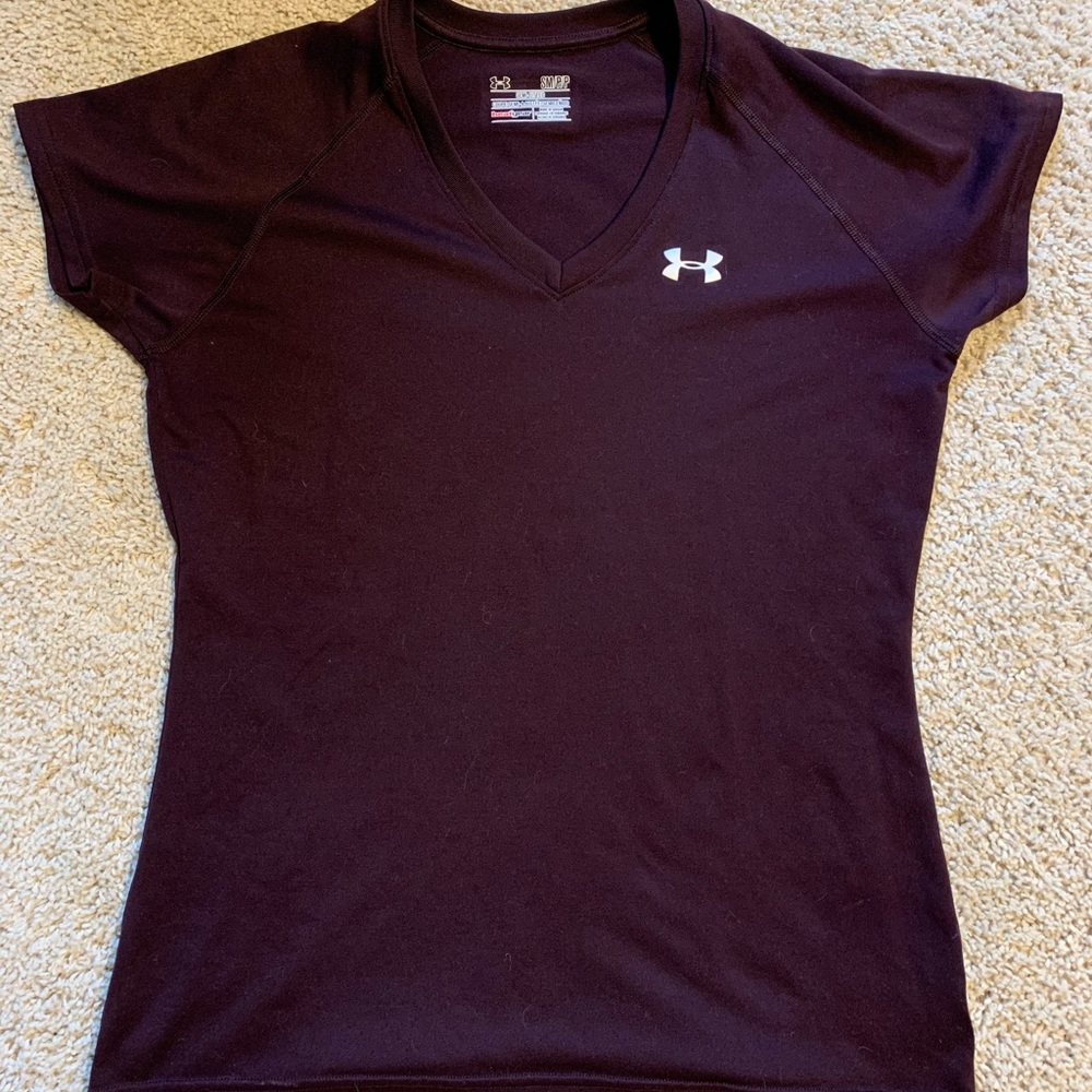 Under Armor DriFit t-shirt